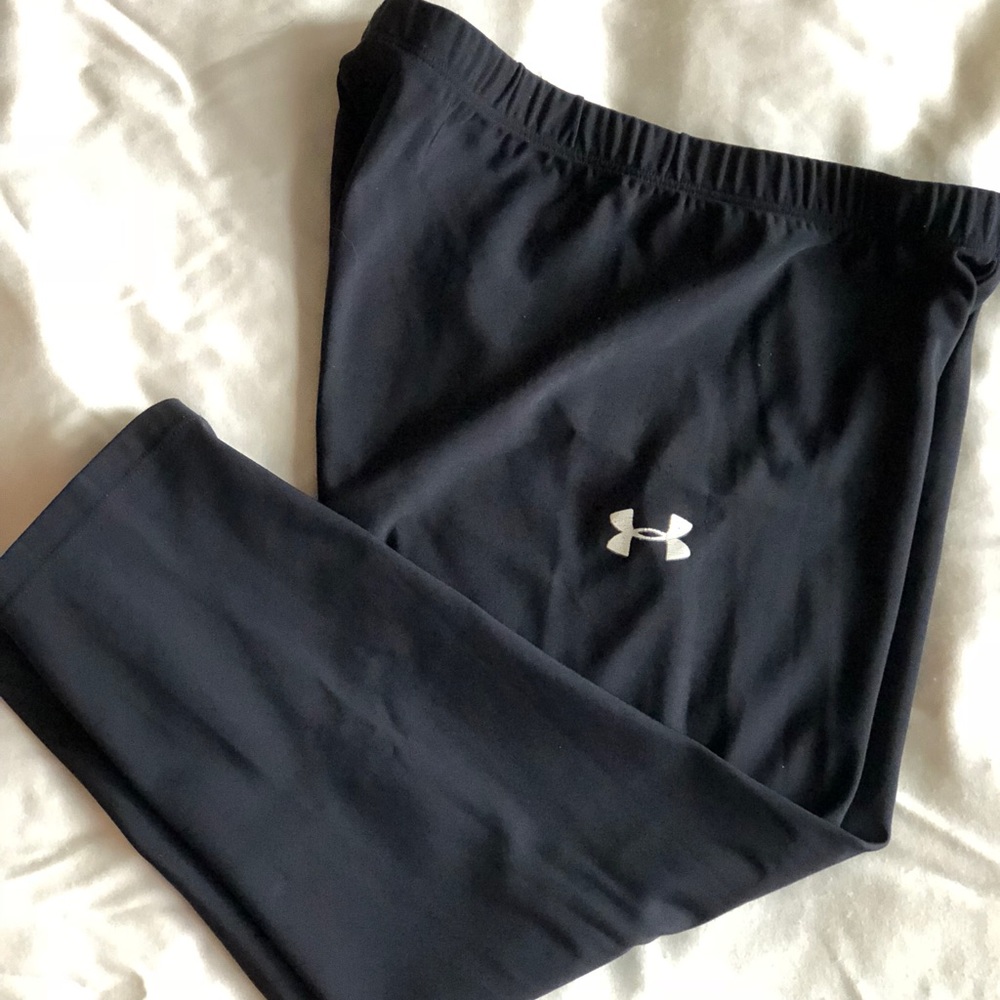 Under Armor workout pants! 🏃🏽‍♀️